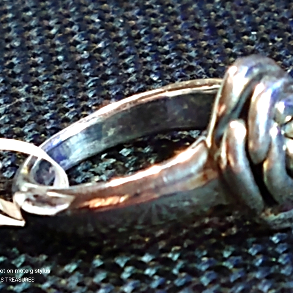✔️*SOLID* STERLING. ROSE MOTIF, SIZE 5, RING. - Picture 3 of 4